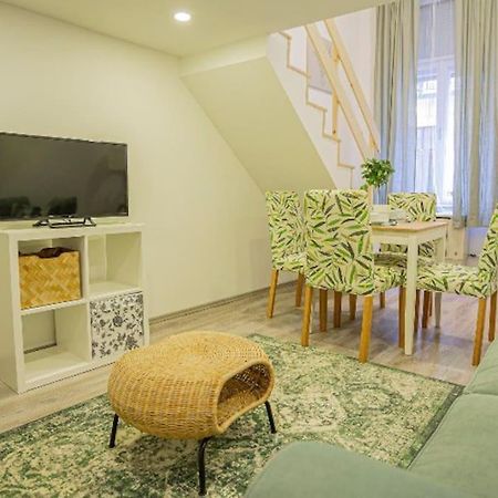 Cosy Flat In Akacfa Str., Aya Διαμέρισμα Βουδαπέστη Εξωτερικό φωτογραφία