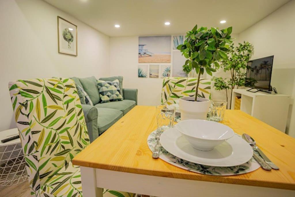 Cosy Flat In Akacfa Str., Aya Διαμέρισμα Βουδαπέστη Εξωτερικό φωτογραφία